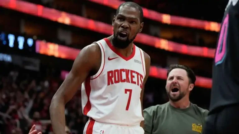 Kevin Durant passes Michael Jordan scoring